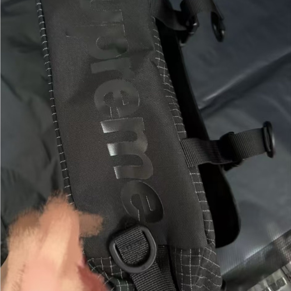 Supreme Mini Duffle Bag - Picture 7 of 7